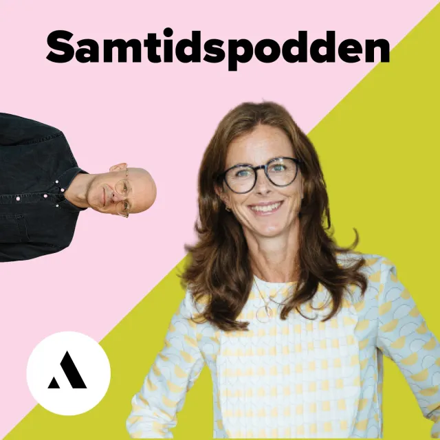 Omslagsbild: Samtidspodden, med foton av poddens två programledare och Altitudes logga.